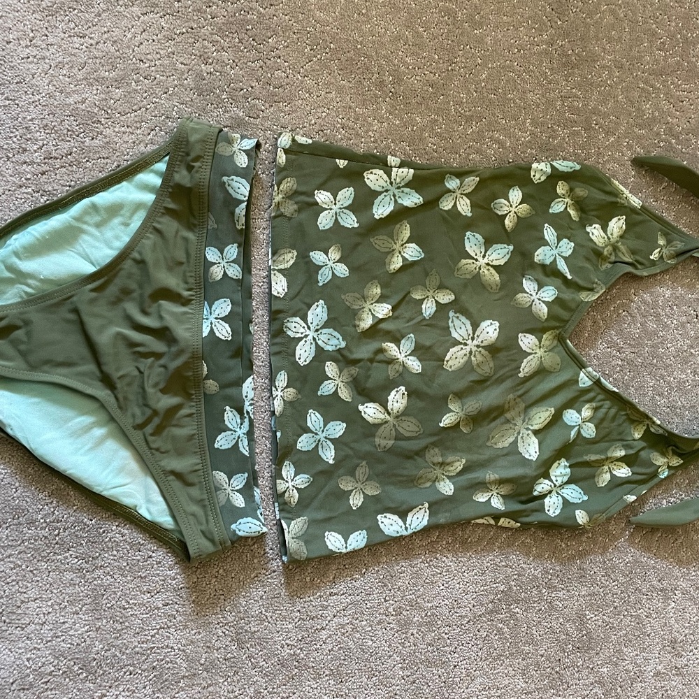 Athleta Tankini